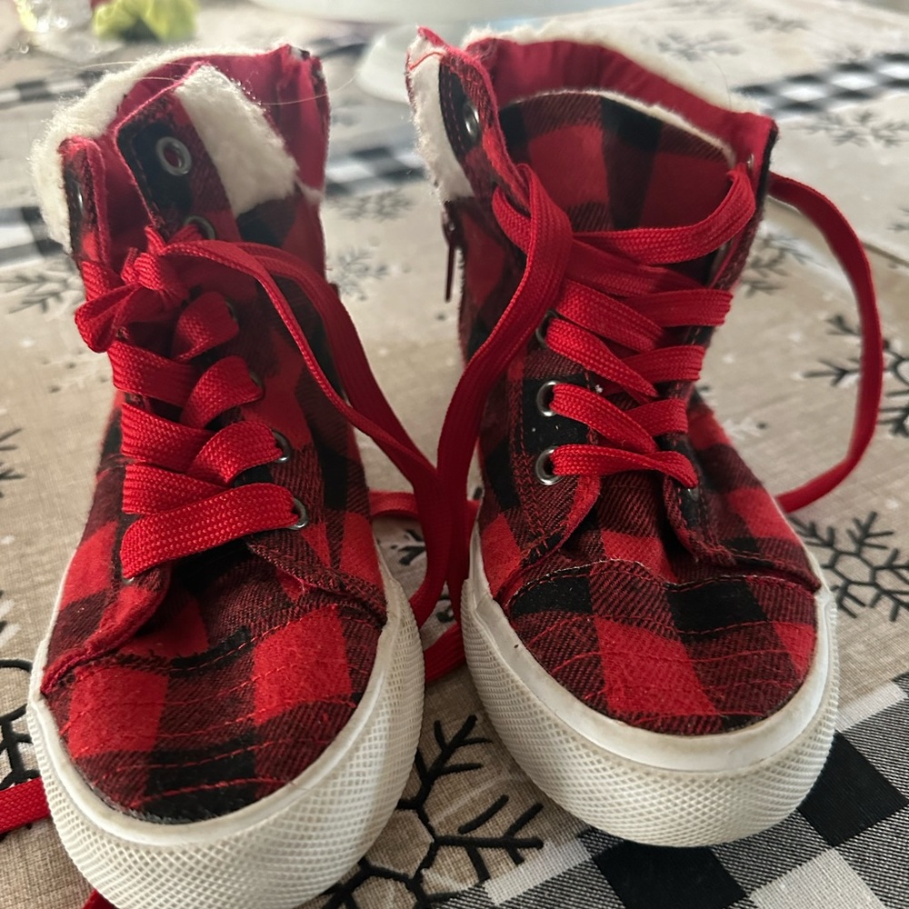 Flat red shoes